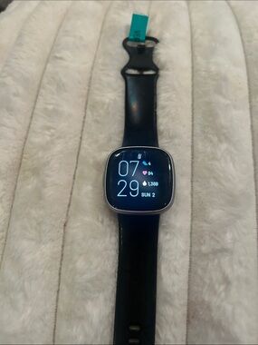 Fitbit Versa 4,  Smart Fitness Watch - Health & Activity Tracker